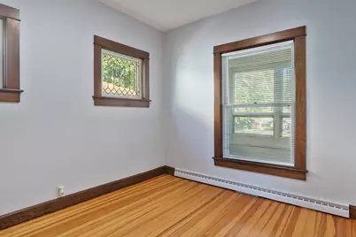 103 E Roosevelt Street, Freeport, IL 61032 - Photo 16