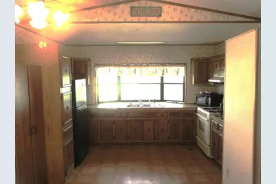 W1724 W 19th Court, Montello, WI 53949 - Photo 10