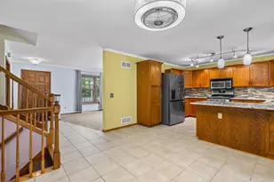 5410 Chestnut Ln, Mcfarland, WI 53558 - Photo 14