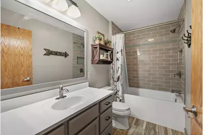207 S Musket Ridge Drive, Sun Prairie, WI 53590 - Photo 12