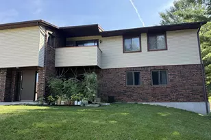 837 N Gammon Rd, Madison, WI 53717 - Photo 2