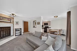 1623 McKenna Blvd, Madison, WI 53711 - Photo 6
