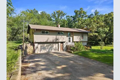 434 County Road Mm, Brooklyn, WI 53521 - Photo 2