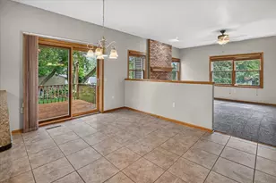 6 Fredericksburg Ct, Madison, WI 53718 - Photo 8