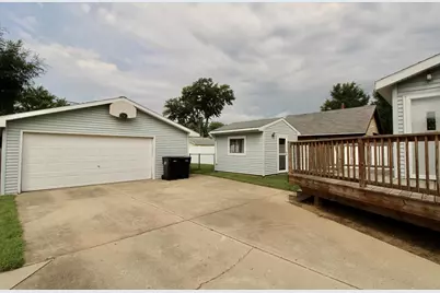 842 Grant Street, Beloit, WI 53511 - Photo 2