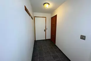 3120 Creekview Dr, Middleton, WI 53572 - Photo 6