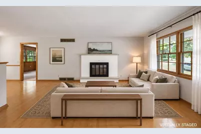 5918 South Hill Drive, Madison, WI 53705 - Photo 4