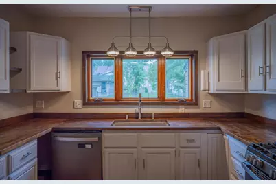 403 Merrill Street, Sparta, WI 54656 - Photo 6