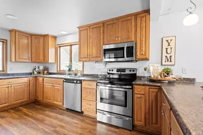 60 W Manchester Street, Markesan, WI 53946 - Photo 6