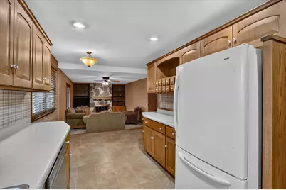2140 N Polzin Road, Janesville, WI 53548 - Photo 10