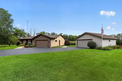 2140 N Polzin Road, Janesville, WI 53548 - Photo 2
