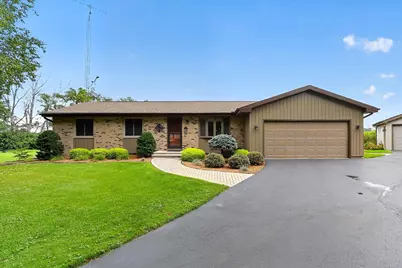 2140 N Polzin Road, Janesville, WI 53548 - Photo 1