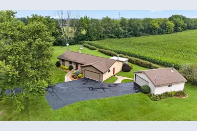 2140 N Polzin Road, Janesville, WI 53548 - Photo 36