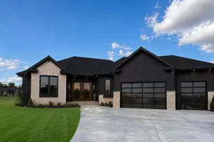 2866 Oakridge Ct, Janesville, WI 53545 - Photo 8