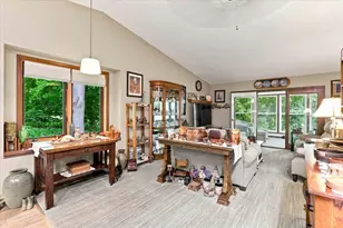 1720 Elizabeth St, Baraboo, WI 53913 - Photo 2