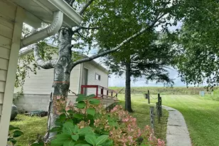 N9384 Idle Hour Dr, Randolph, WI 53956 - Photo 2
