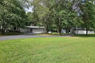 W7254 S Oak Ridge Ct, Poynette, WI 53955 - Photo 8
