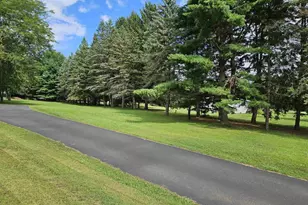 W7254 S Oak Ridge Ct, Poynette, WI 53955 - Photo 10