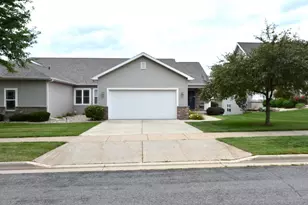 1816 Dondee Rd, Madison, WI 53716 - Photo 2
