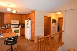 1816 Dondee Rd, Madison, WI 53716 - Photo 16