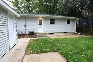 4222 School Rd, Madison, WI 53704 - Photo 6