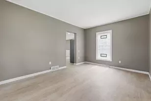 1151 Jenifer St, Madison, WI 53703 - Photo 12