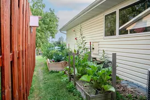 313 13th St, Baraboo, WI 53913 - Photo 66