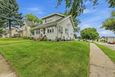 401 York Street, Beaver Dam, WI 53916 - Photo 2