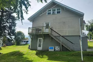 216 Nassau St, Elroy, WI 53929 - Photo 30