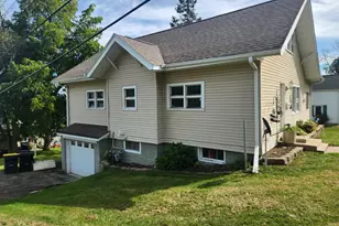 216 Nassau St, Elroy, WI 53929 - Photo 24