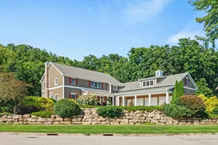 608 Bascom Hill Dr, Baraboo, WI 53913 - Photo 2