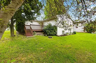 9 Sedona Ct, Madison, WI 53719 - Photo 6