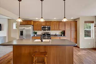 6909 Country Ln, Madison, WI 53719 - Photo 16