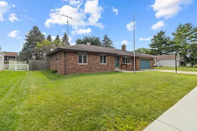 3729 Tripp Road, Janesville, WI 53548 - Photo 2