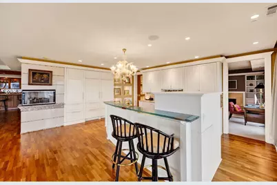 100 Wisconsin Avenue #1201, Madison, WI 53703 - Photo 32