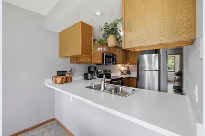 249 N Musket Ridge Drive, Sun Prairie, WI 53590 - Photo 20
