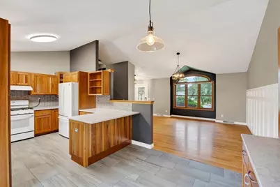 3522 Field Crest Way, Madison, WI 53719 - Photo 12
