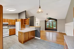 3522 Field Crest Way, Madison, WI 53719 - Photo 12