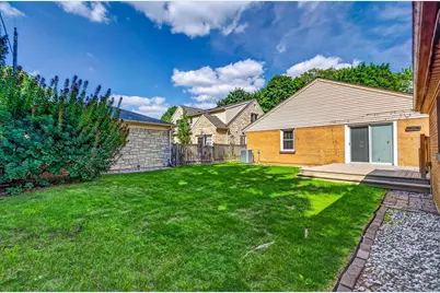 2511 N 91st Street, Wauwatosa, WI 53226 - Photo 34