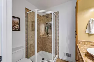2511 N 91st St, Wauwatosa, WI 53226 - Photo 18