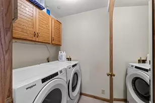 4001 Monona Dr, Monona, WI 53716 - Photo 24
