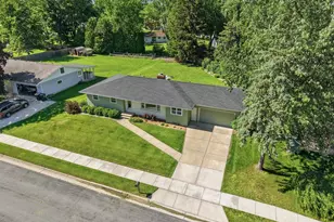146 W MacArthur St, Sun Prairie, WI 53590 - Photo 52