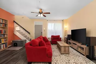 25 S Gardens Way, Fitchburg, WI 53711 - Photo 4
