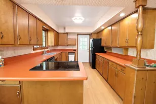 25 Larkin St, Madison, WI 53705 - Photo 12