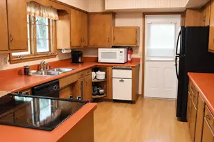 25 Larkin St, Madison, WI 53705 - Photo 12