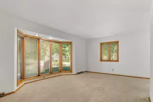 409 Blue Ridge Pkwy, Madison, WI 53705 - Photo 4