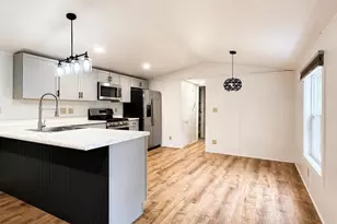 119 Oak Park Dr, Menasha, WI 54952 - Photo 8