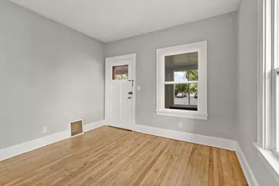 2810 Milwaukee Street, Madison, WI 53704 - Photo 6