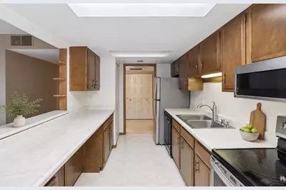 6302 Mineral Point Road #213, Madison, WI 53705 - Photo 12