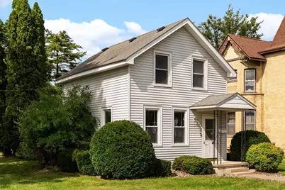 111 E Carroll Street, Portage, WI 53901 - Photo 1